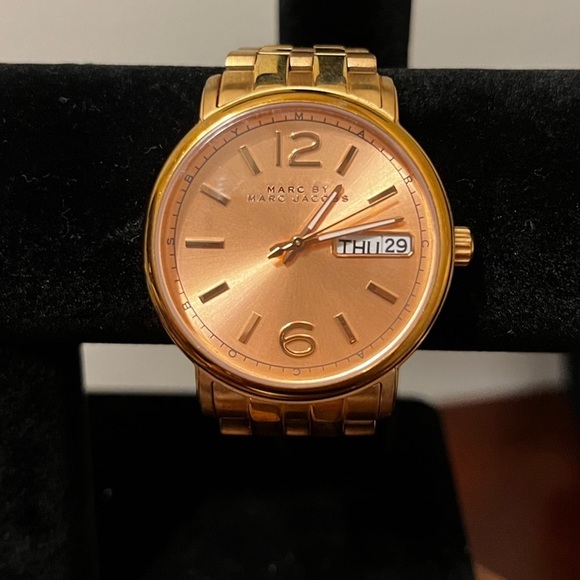 Marc Jacobs Rose Gold Fer-gus Watch - Picture 4 of 6